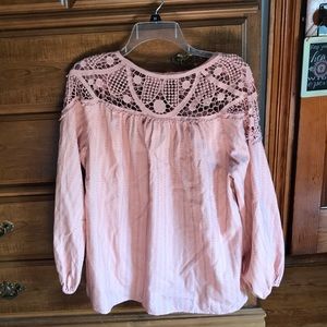 Doe and Rae pink blouse